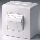 Коробка PDD-N60 с 1 розеткой Brava RJ45 кат.5E (телефон/компьютер) бел. DKC 10665